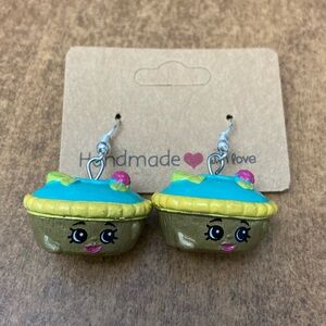 Shopkins earrings Queen of Tarts